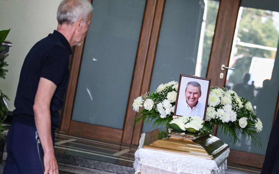 Поклонение в памет на баскетболната легенда Атанас Голомеев, 20.08.2023 г. - LAP.bg