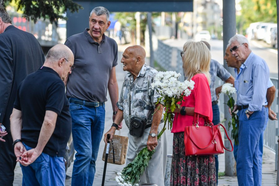 Поклонение в памет на баскетболната легенда Атанас Голомеев1