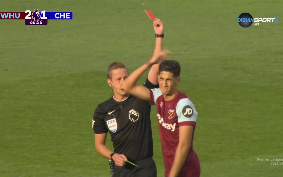 В 67-а минута Найеф Агер влезе неразчетено и грубо, като