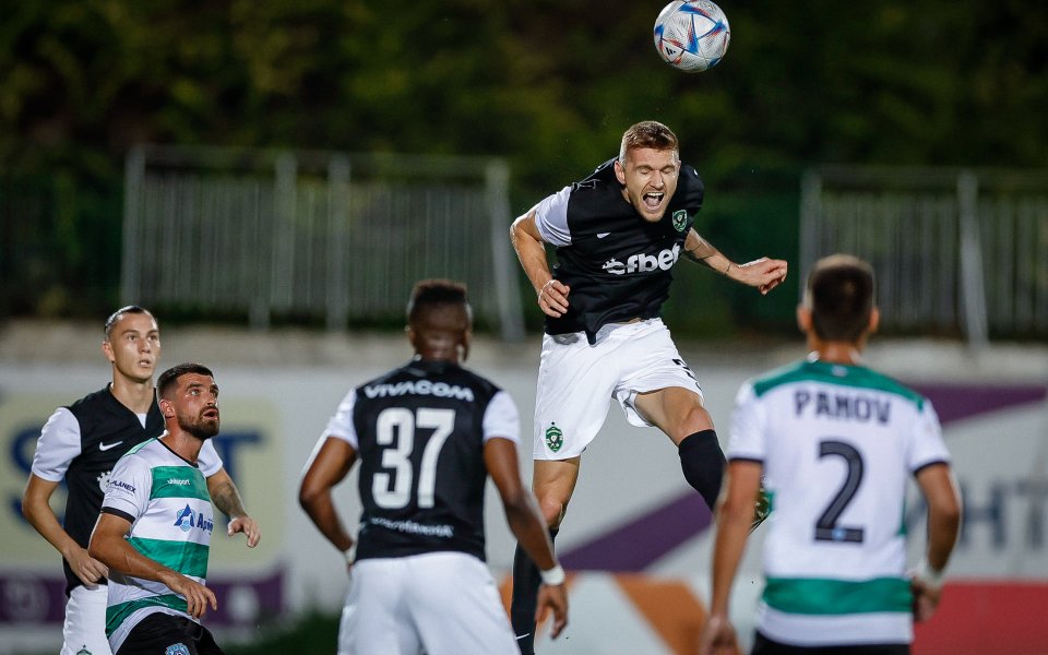 Още двама от чужденците в Лудогорец отпаднаха от списъка с