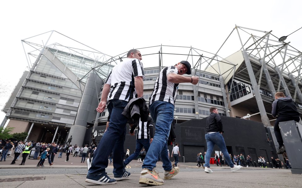 Нюкасъл Юнайтед приема Ливърпул в мач от третия кръг на