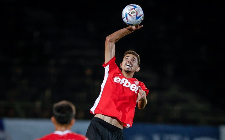 ЦСКА 1948 се раздели с трансферен гаф