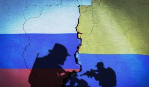Със сълзи в очите: Военнопленник разказва за ужаса от войната в Украйна