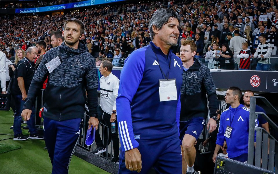 Загубата от Айнтрахт Франкфурт с 0:2 в плейофите на Лигата