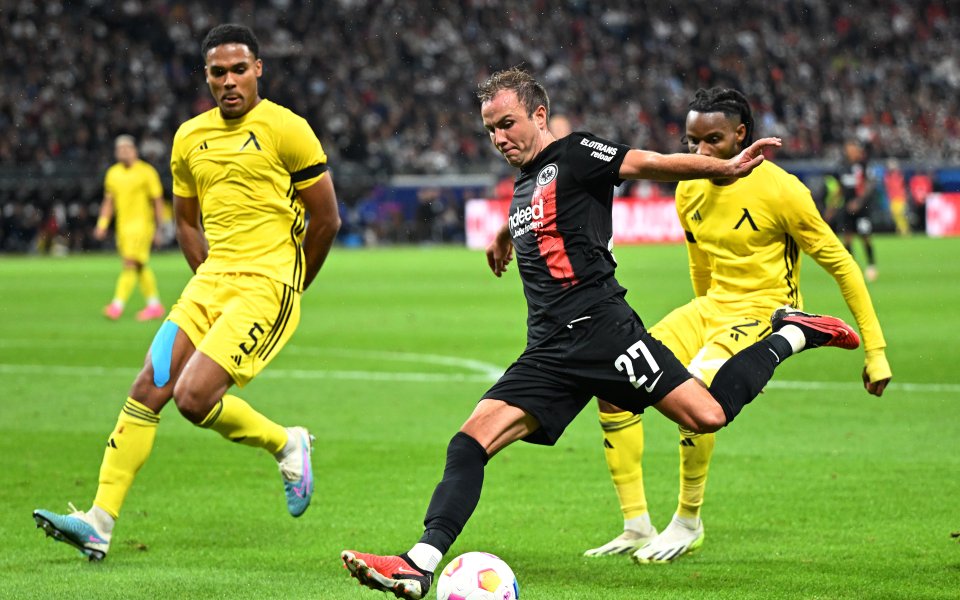 Айнтрахт Франкфурт приема Левски София на Дойче Банк Парк във