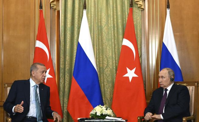 Ердоган предлага да бъде домакин на мирни преговори между Русия и Украйна