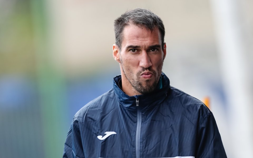 Ивелин Попов се върна на стадион Георги Аспарухов, но не