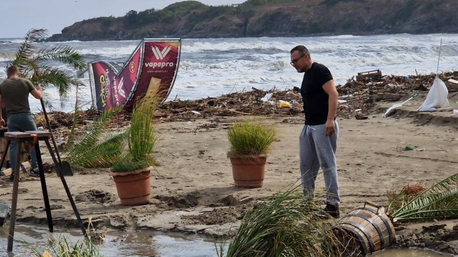 <p>Смъртоносният потоп по Черноморието: Защо е така и защо иде още по-лошо</p>