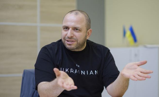 Рустем Умеров обсъди с Лойд Остин бъдещи срещи