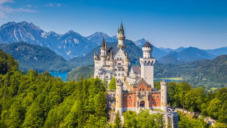 15-те най-удивителни замъци в Европа (един от тях е в България)