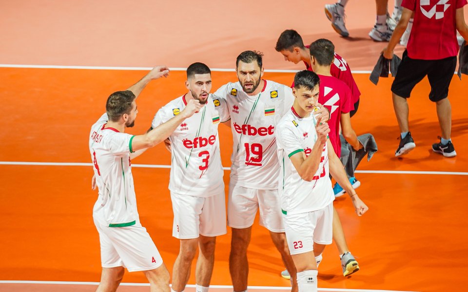 Българският национален отбор по волейбол победи с 3:0 гейма (25:18,