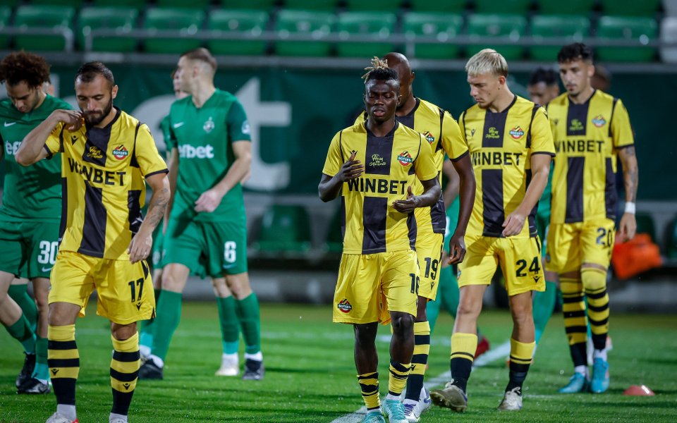 Отборът на Ботев Пловдив ще проведе последната си тренировка преди дерби