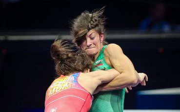 Евелина Николова и Мими Христова претърпяха загуби на Световното първенство
