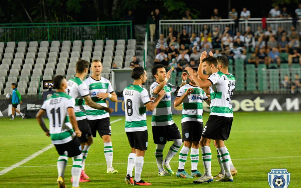 Треньорът на Черно море Илиан Илиев определи група от 21