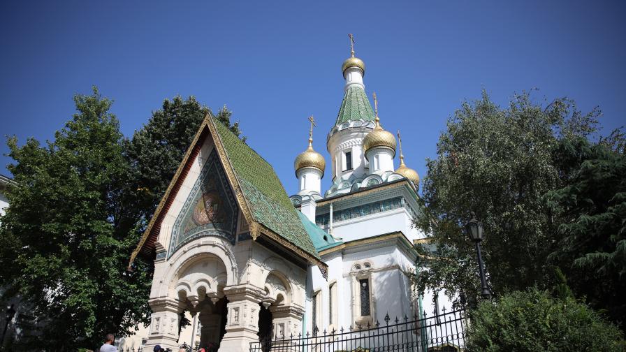 Руската църква в София: Чия е собствеността