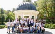 Стажанти и ментори от Лятната стажантска програма на Vivacom участваха в доброволческа акция в гр. Банкя