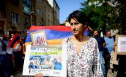 Представители на арменската общност се събраха на протест в подкрепа на арменците от Нагорни Карабах пред сградата на Европейската комисия в София.