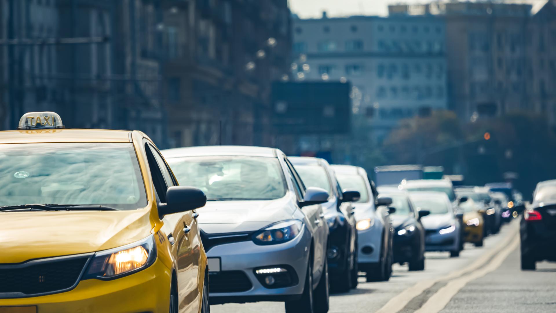 Предстои окончателното гласуване на ключовия Закон за движението по пътищата Новите