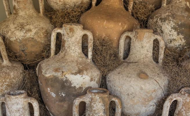 Откриха вино на 5000 години в царски некропол в Абидос
