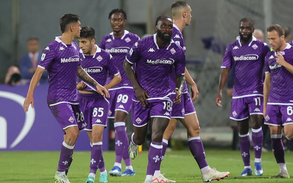 Фиорентина разби Каляри с 3:0 и продължи да крачи нагоре