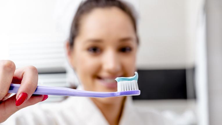  Как НЕ ТРЯБВА и по какъв начин ТРЯБВА да съхраняваме четката си за зъби 