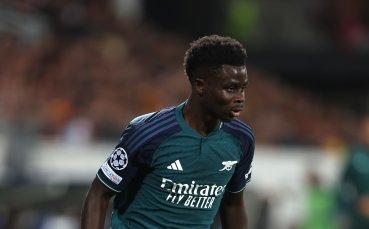 Нападателят на Арсенал – Букайо Сака беше включен за октомврийските