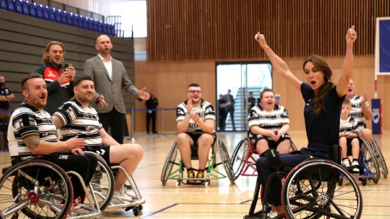  Кейт Мидълтън игра ръгби в инвалидна количка 