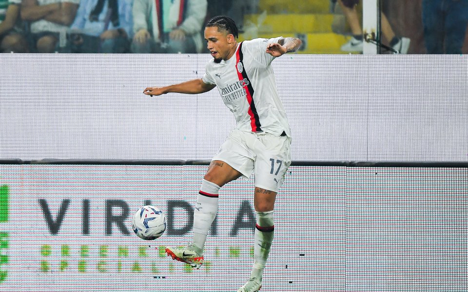 Нападателят на Милан - Ноа Окафор напусна швейцарския национален отбор