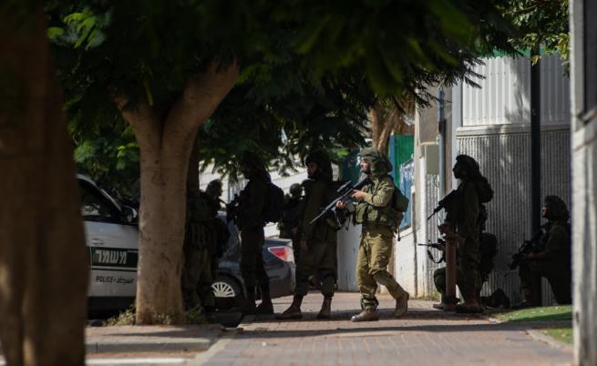 „Хамас“ е готов да пусне заложници, ако Израел се съгласи на 24-часово примирие