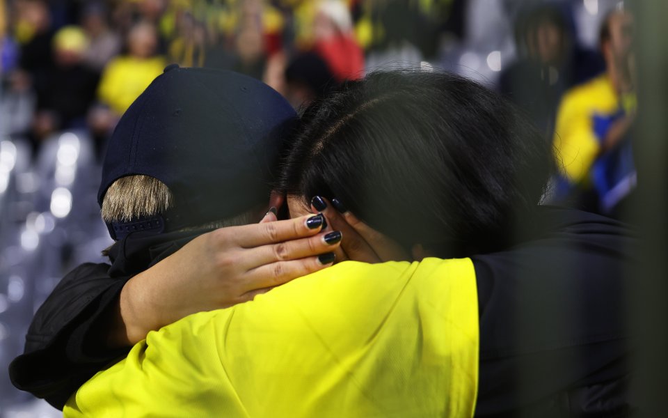 Последните шведски фенове, присъстващи на евроквалификацията с Белгия, бяха изведени