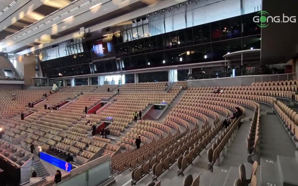 Легендарният тенис корт Филип Шатрие в Париж е вече готов