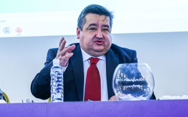 Президентът на БПФЛ Атанас Караиванов говори в ефира на БНТ