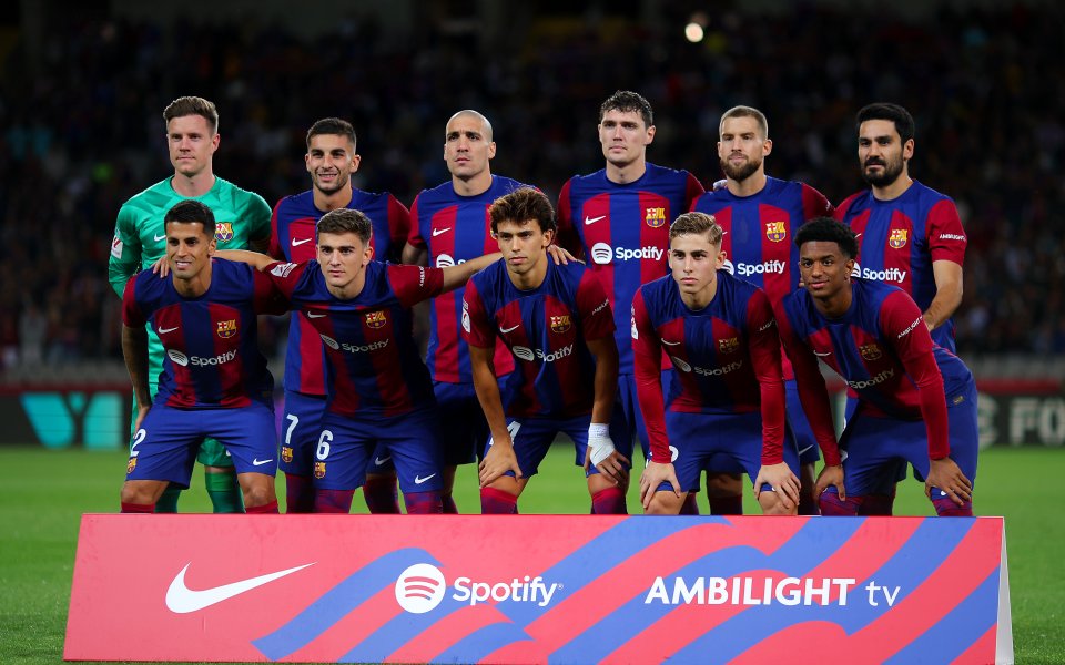 Мениджърът на Барселона - Шави Ернандес, продължава да има проблеми