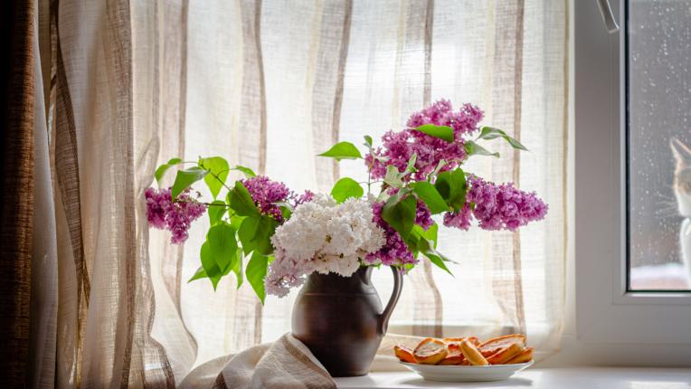 Лесните трикове, с които цветята остават свежи и красиви по-дълго