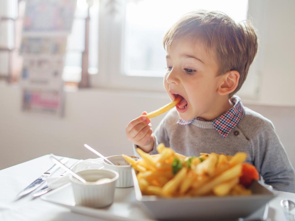 Диетологът Анастасия Кондаурова разказа кои храни могат да доведат детето