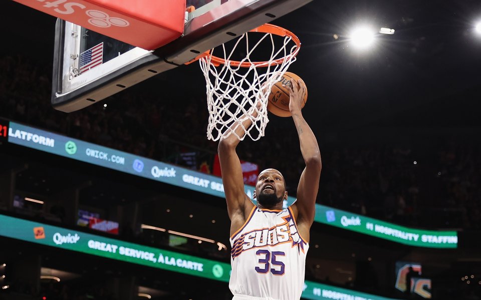 Кевин Дюрант вкара 26 точки, Ерик Гордън добави 21, а