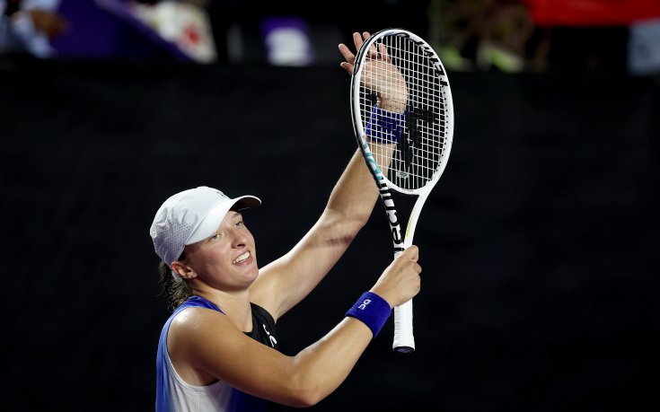 Швьонтек и Гоф стартираха с категорични победи на финалите на WTA в Канкун