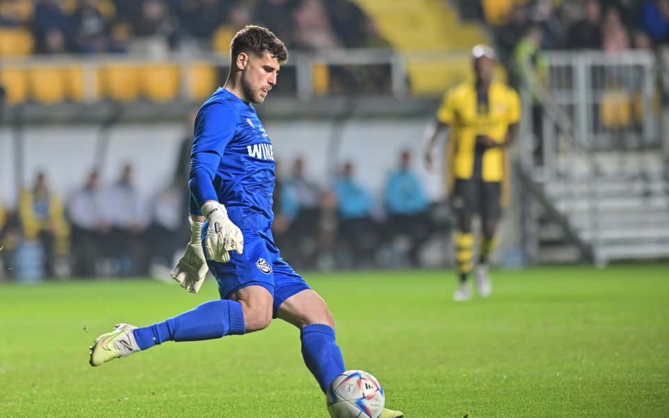 Оттогава той е първи избор под рамката на вратата на