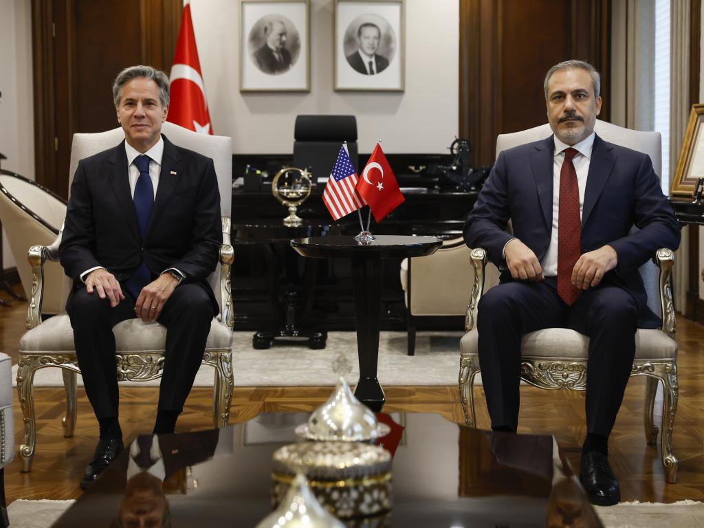 Държавният секретар на САЩ Антъни Блинкън се срещна с турския