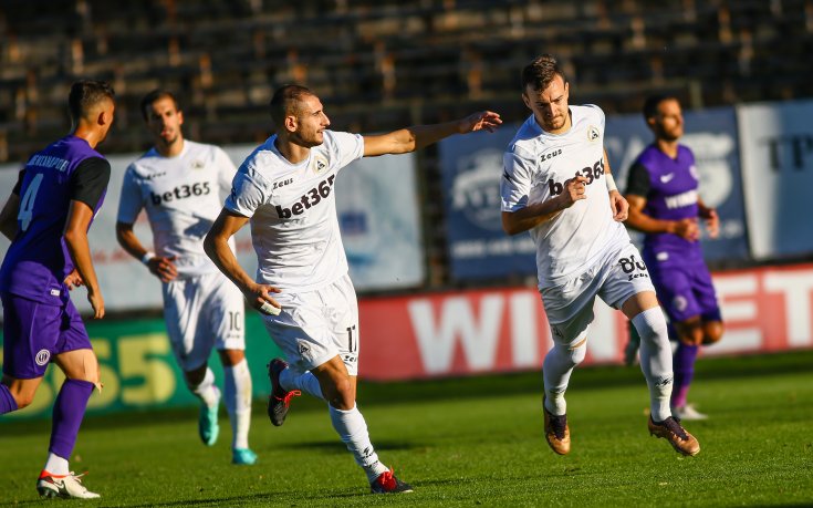 Славия със Загорчич тотално надигра Етър, но се измъкна с дузпа