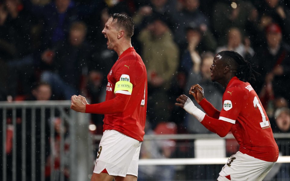 ПСВ Айндховен постигна първа победа в груповата фаза на Шампионска