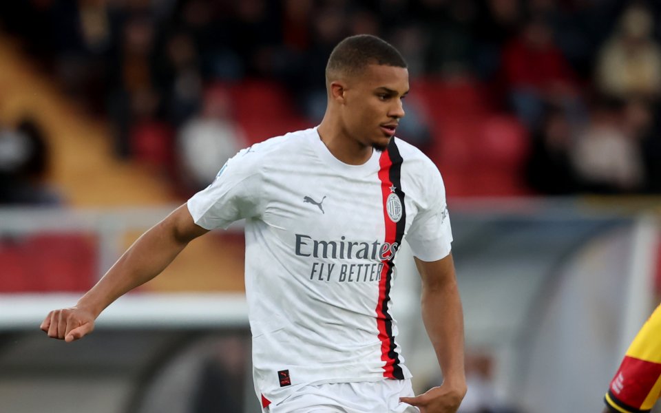 Националите на Германия Малик Тиав и Робин Гозенс отпаднаха от