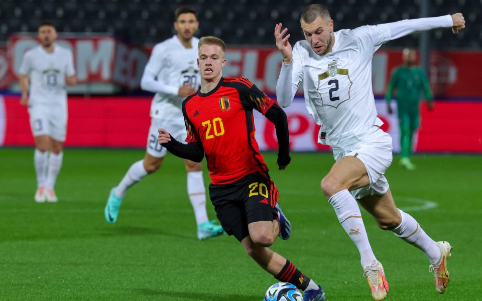 Националните отбори на Белгия и Сърбия играят при резултат 1:0 в