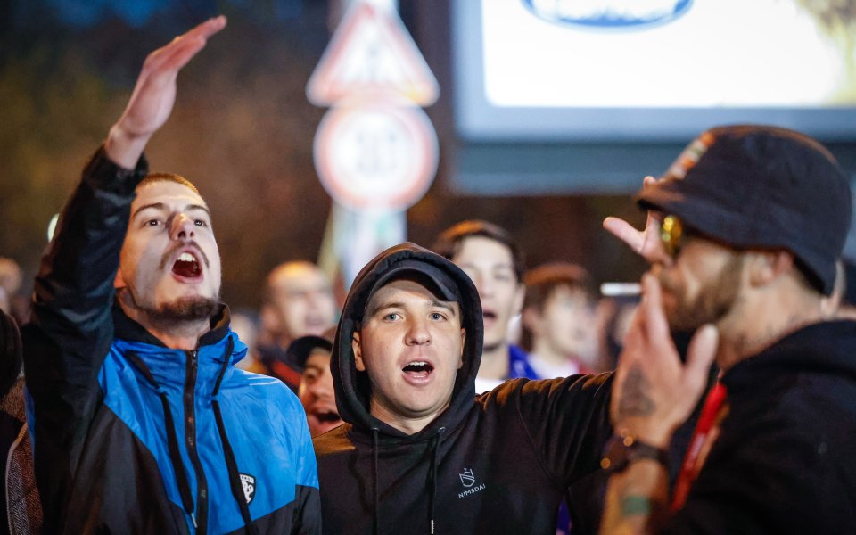 Обстановката около стадион 