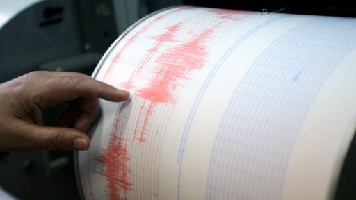 Силно земетресение удари Северна Турция, разрушения
