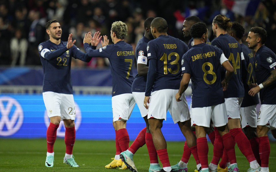 Отборите на Франция и Гибралтар играят при резултат 7:0 в мач