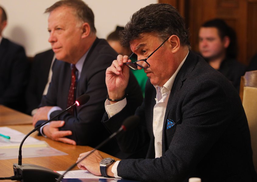 Изслушване на Борислав Михайлов в Парламента1