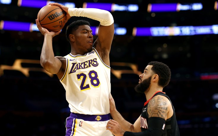 Баскетболист на ЛА Лейкърс претърпя операция на носа