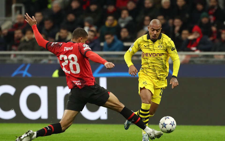 Милан и Борусия Дортмунд играят при резултат 1:1 в решаващ