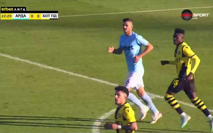 Пламен Крачунов с голям пропуск срещу Ботев Пловдив (видео)